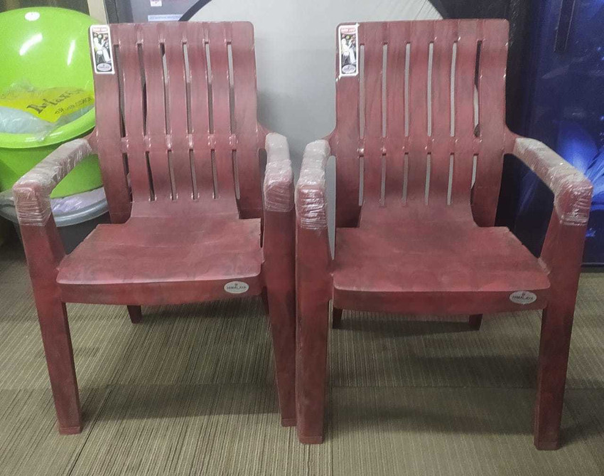 Irest shop plastic chair