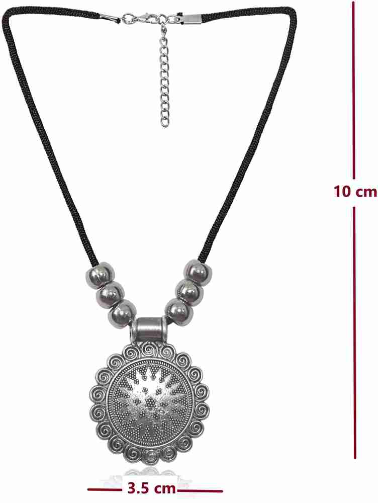Long thread chain with pendant online