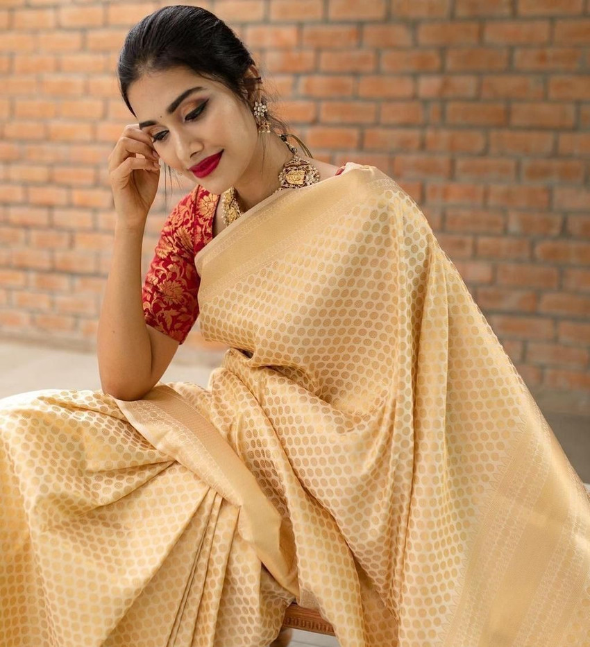Biscuit colour deals wedding sarees
