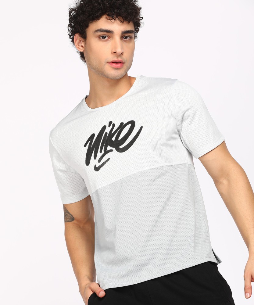 Nike embroidered sales t shirt