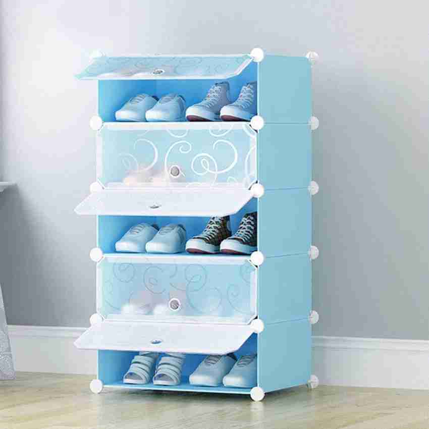 Shoe rack with cover outlet