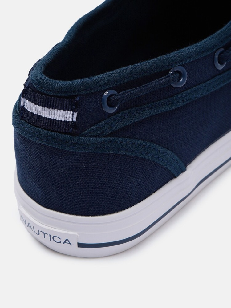 Nautica canvas 2025 boat shoes