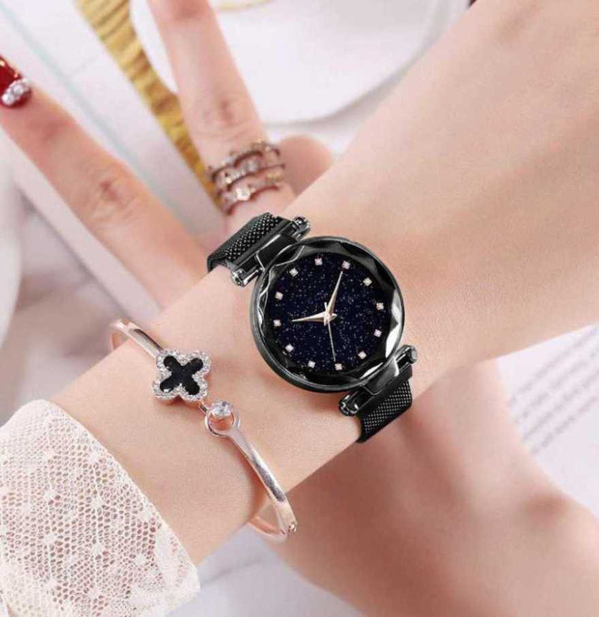 Hand watch outlet pictures ladies