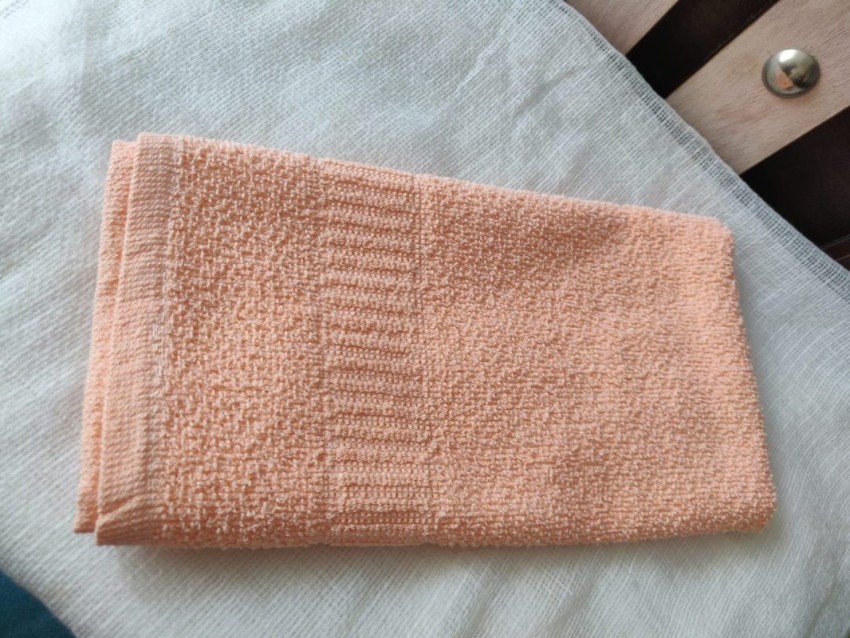 https://rukminim2.flixcart.com/image/850/1000/kxaq7ww0/bath-towel/z/3/j/bath-towel-3-14-ev-bt-24-enterprises-viraj-21-original-imag9sdtyd24gevy.jpeg?q=90