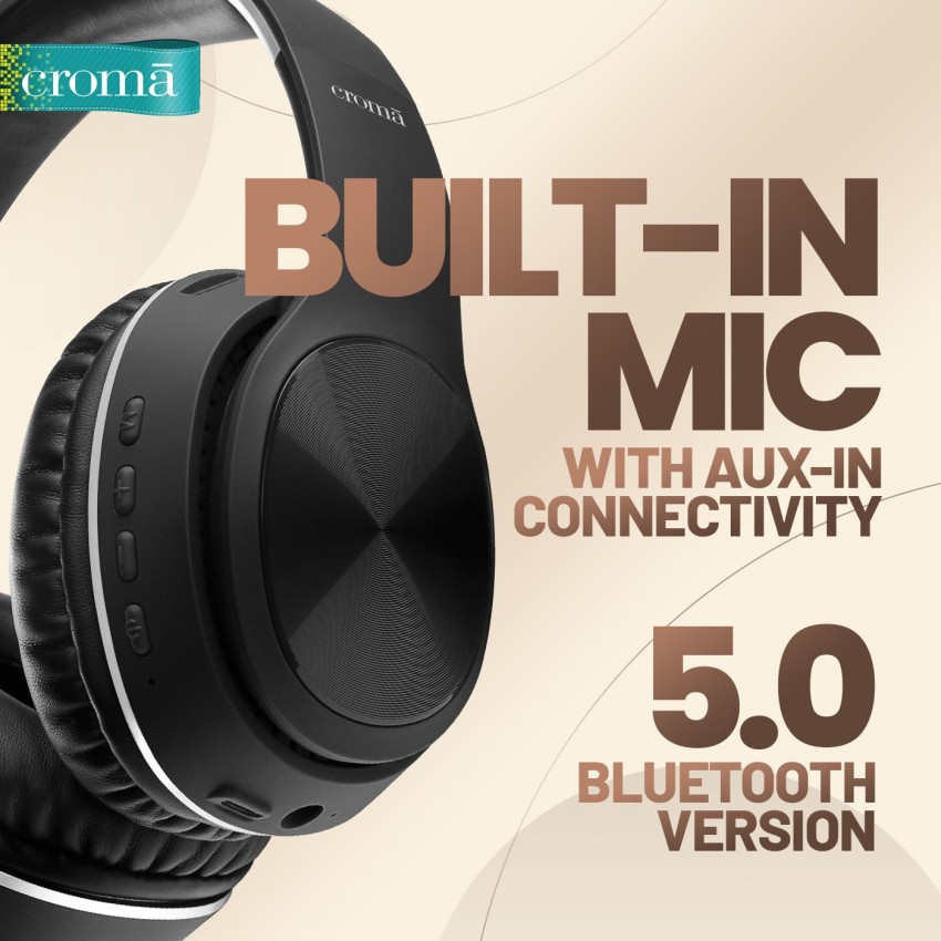 Headphones with outlet mic croma