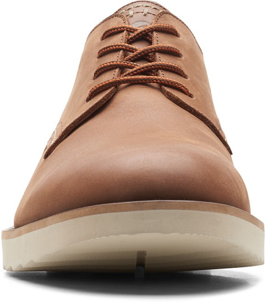 Clarks tan leather clearance shoes