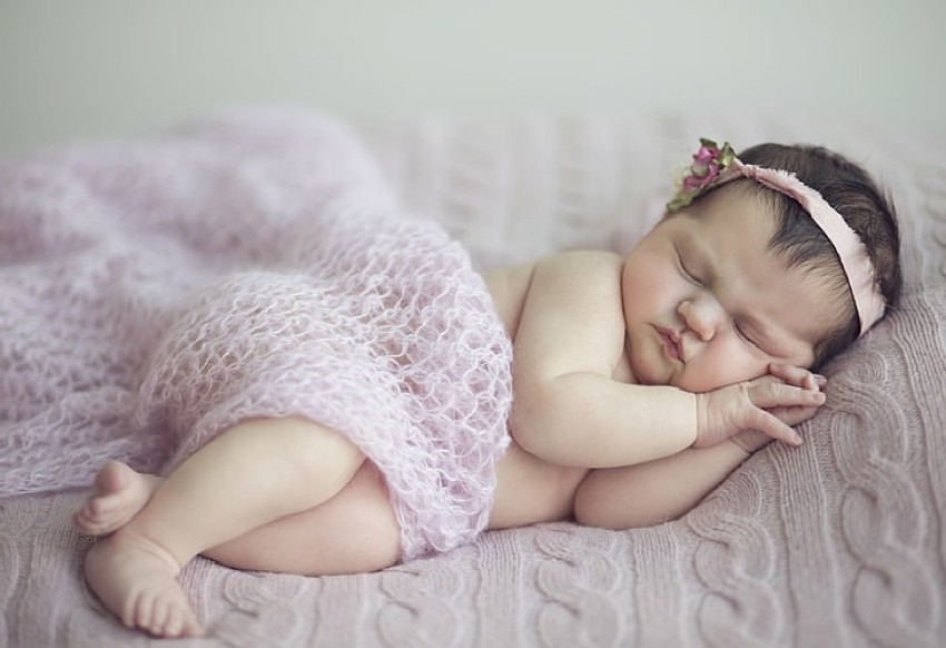 Wallpaper Baby child Sleep Winter hat 1080x1920