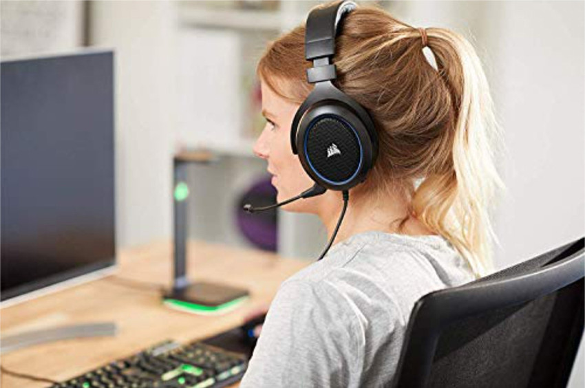 Corsair hs50 pro stereo 3.5 mm gaming headphone top