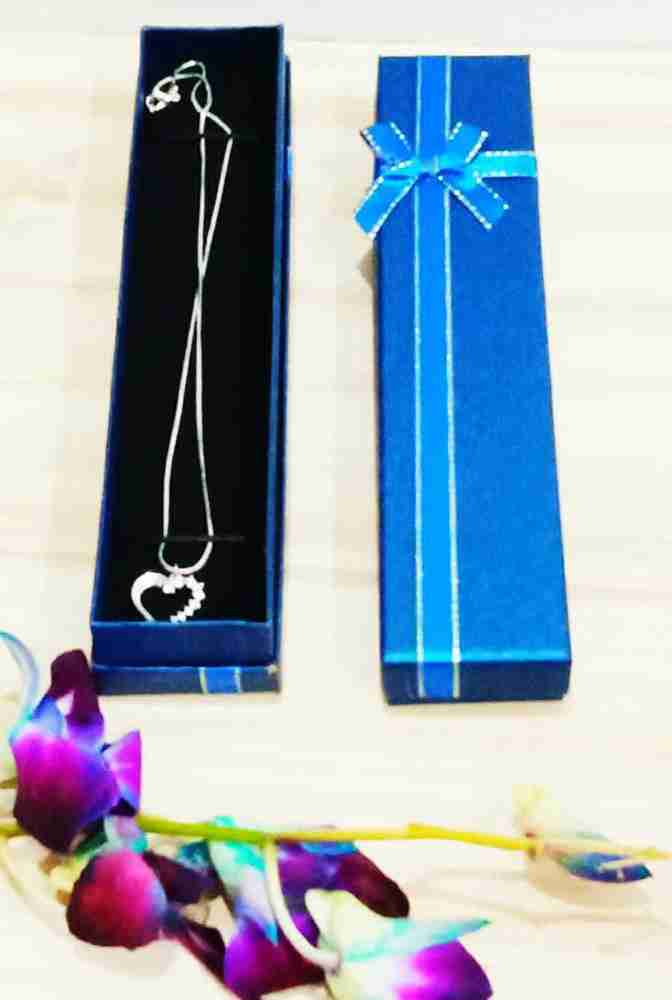Chain hotsell gift box