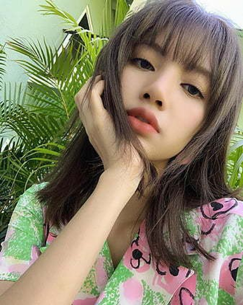 Lisa Blackpink Blink Dance Hawaii Korea Kpop Lalisa Rap Usa