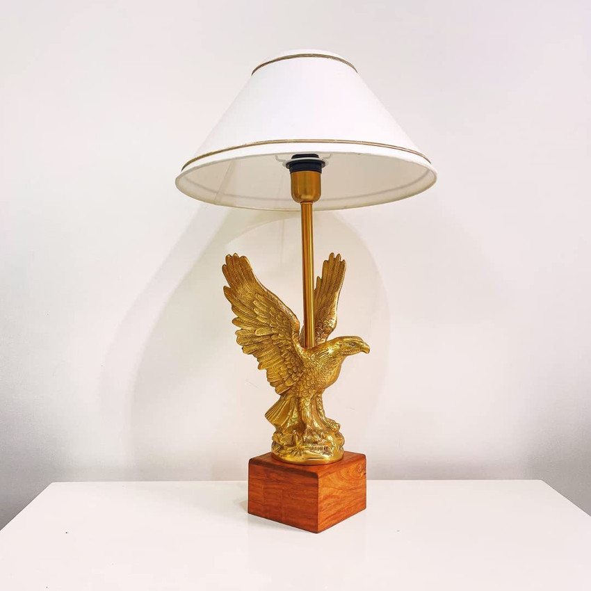 Vintage top eagle lamps