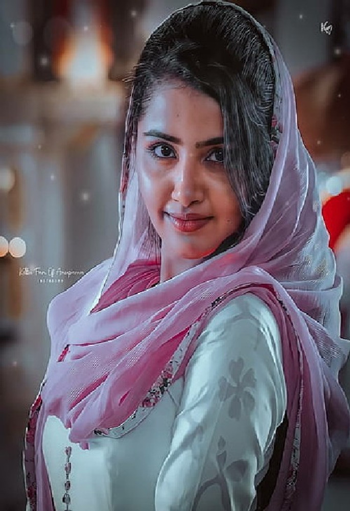 Smoky Design wallpaper anupama actress love Poster Price in India