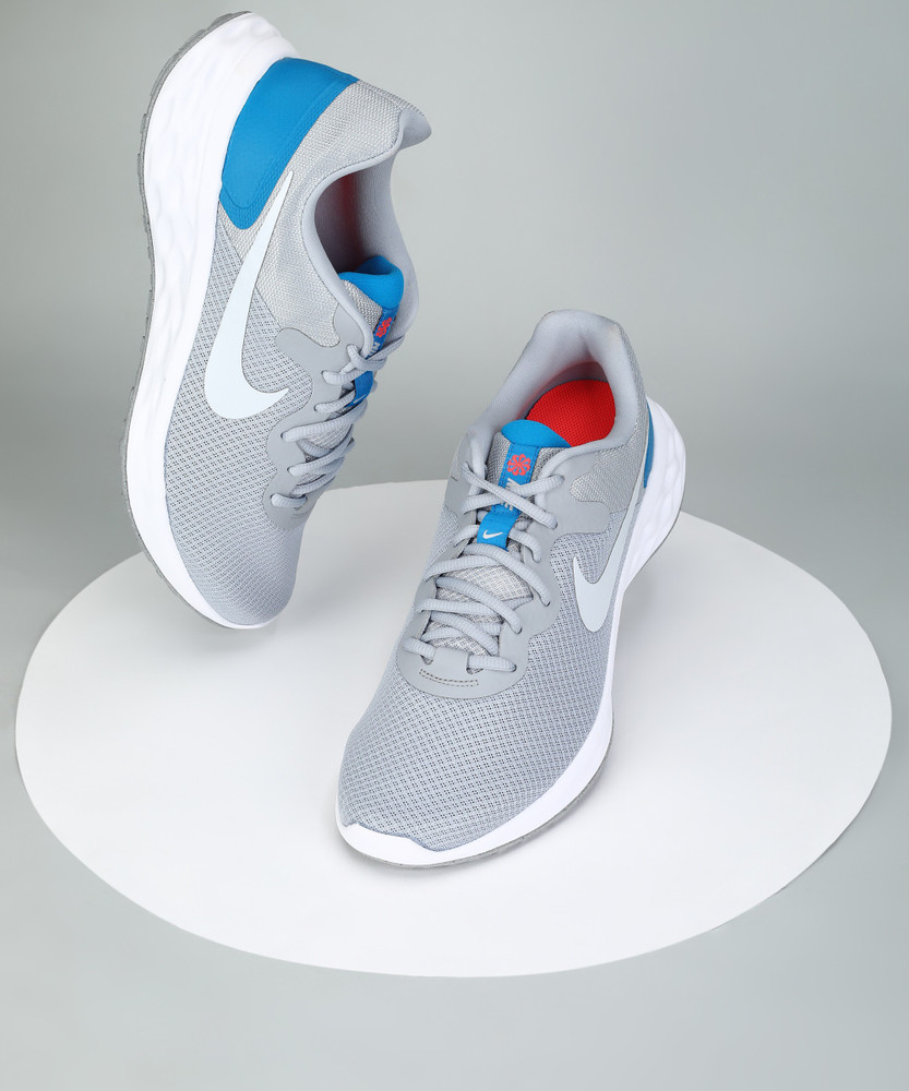 Nike sports shoes on flipkart top