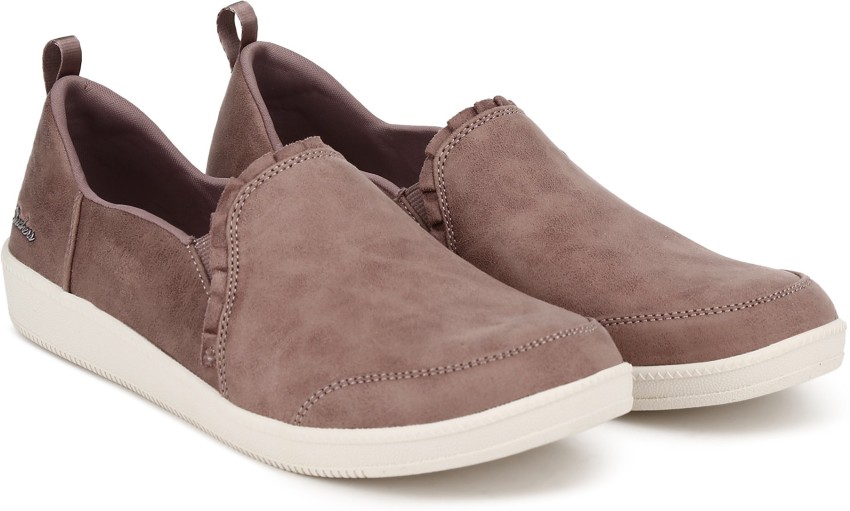 Skechers madison ave outlet suede