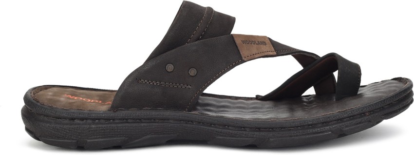 Woodland discount slippers flipkart