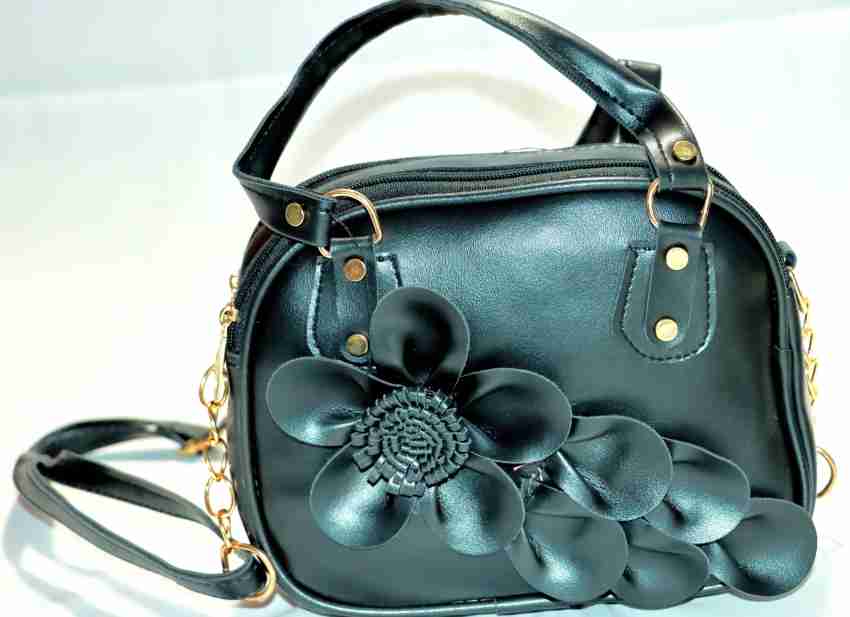 Black double chain online shoulder bag