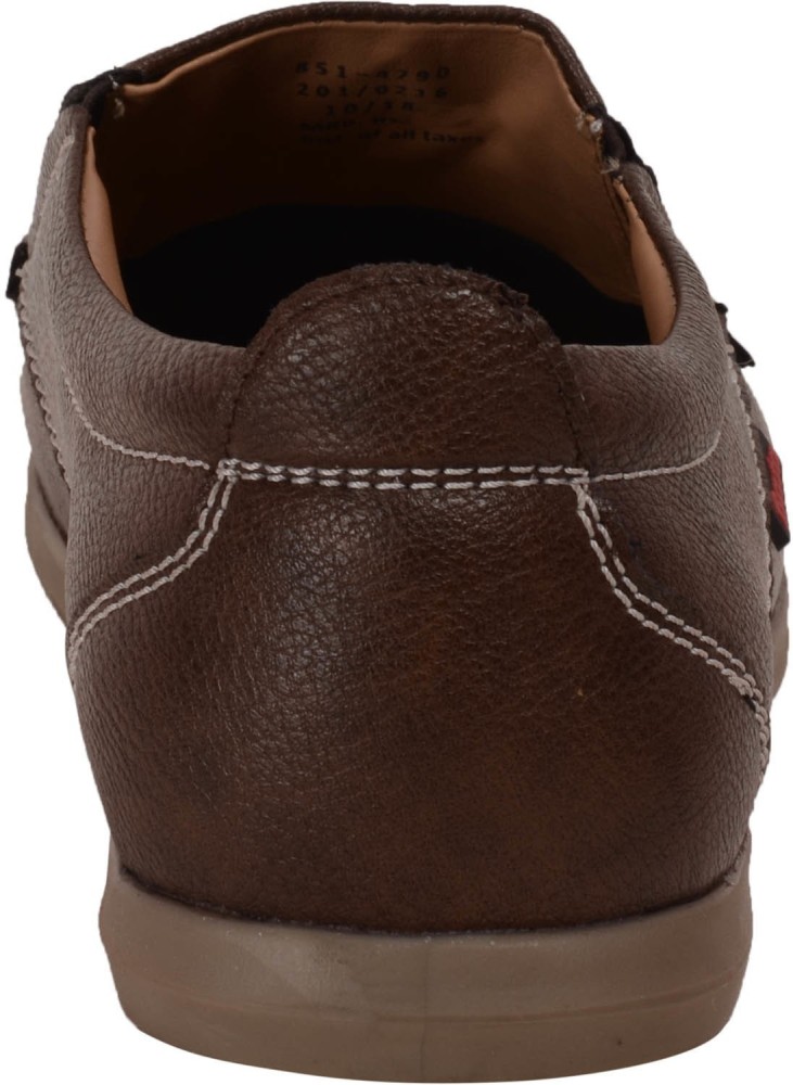 Bata brown best sale leather casual shoes