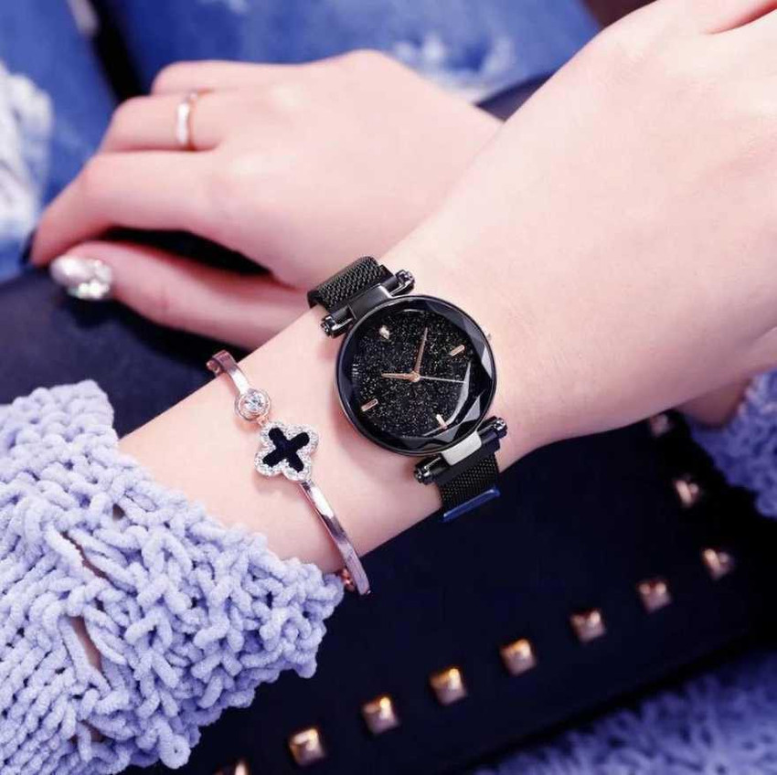 Girl stylish wrist watch discount
