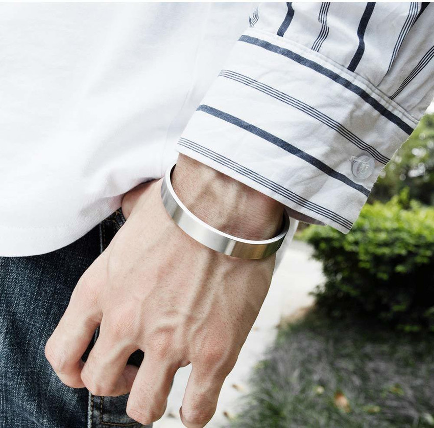 Danish zehen hand online bracelet price