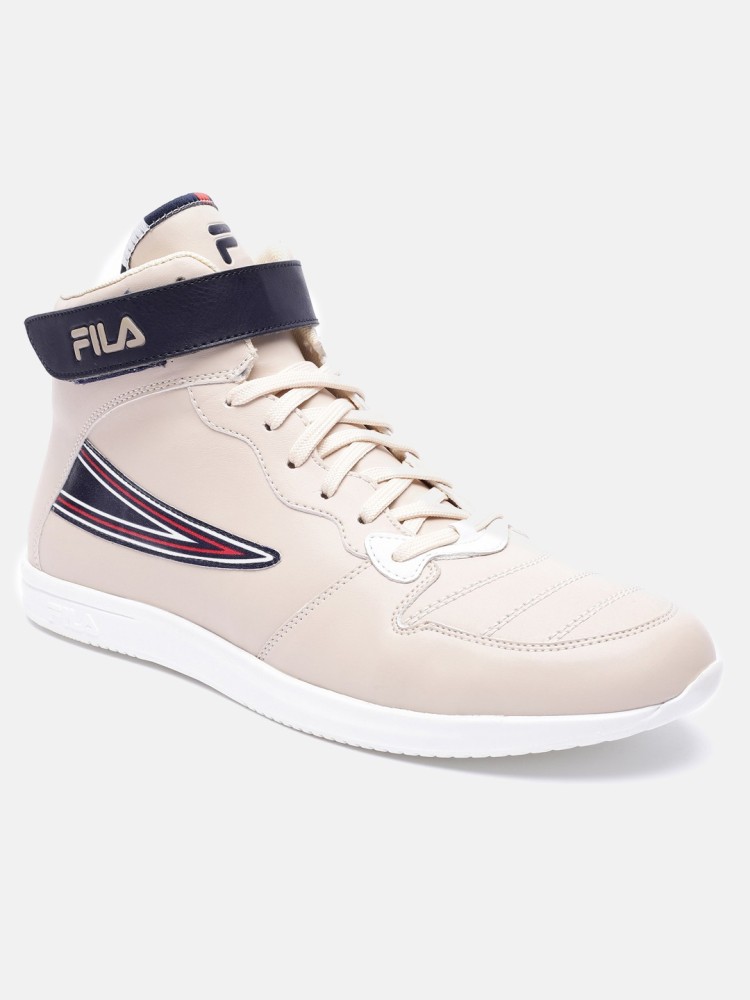 Fila white high hot sale ankle basketball shoes