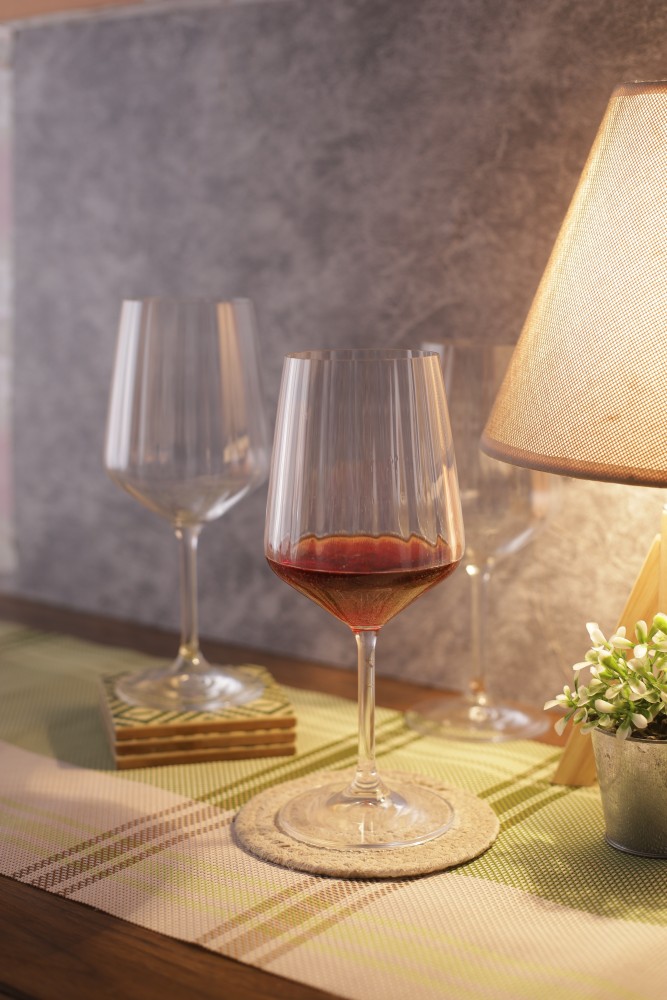 https://rukminim2.flixcart.com/image/850/1000/kybvo280/glass/4/q/z/4450171-red-wine-glass-spiegelau-630-original-imagahajw4kg5xfy.jpeg?q=90