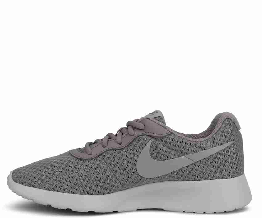 Nike tanjun clearance womens purple