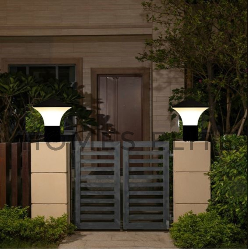 Outdoor gate lights for outlet house