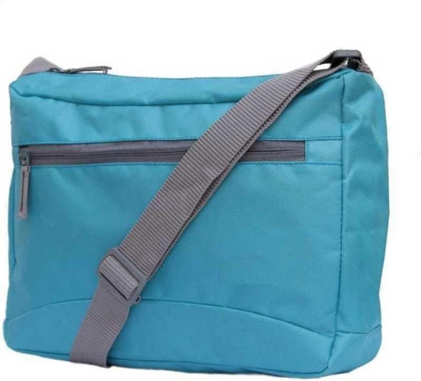 Flipkart Cruzen Cross Body Travel Office Business Messenger one Side BAG Waterproof Messenger Bag Messenger Bag