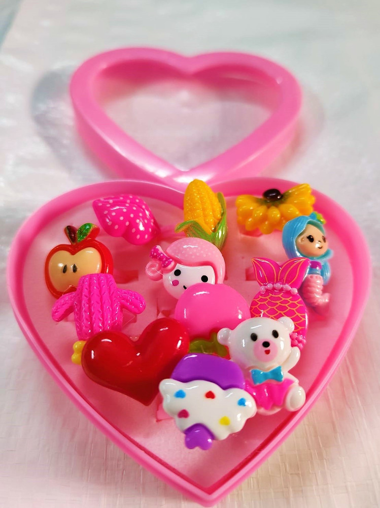 Kid rings girl store