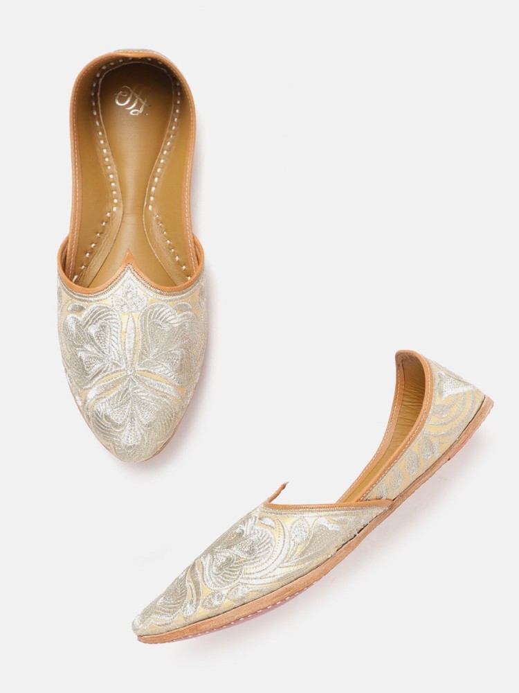 Gold house online shoes