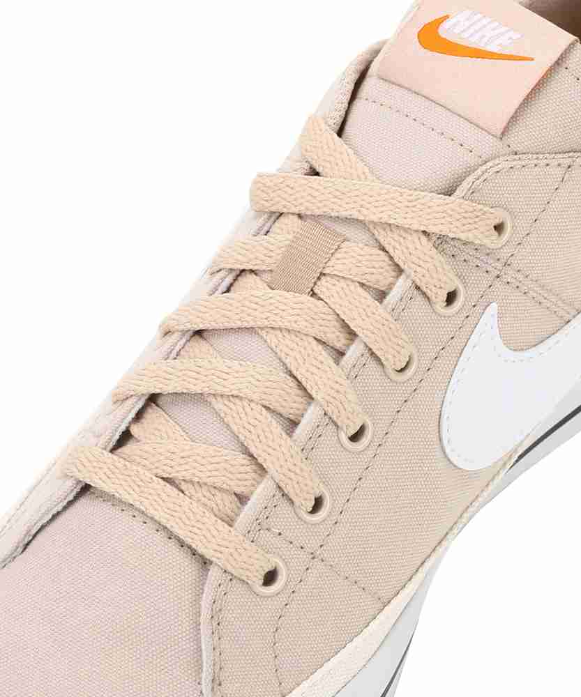 Nike court 2024 royale beige
