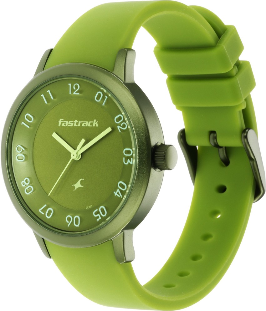 Fastrack military best sale green watch