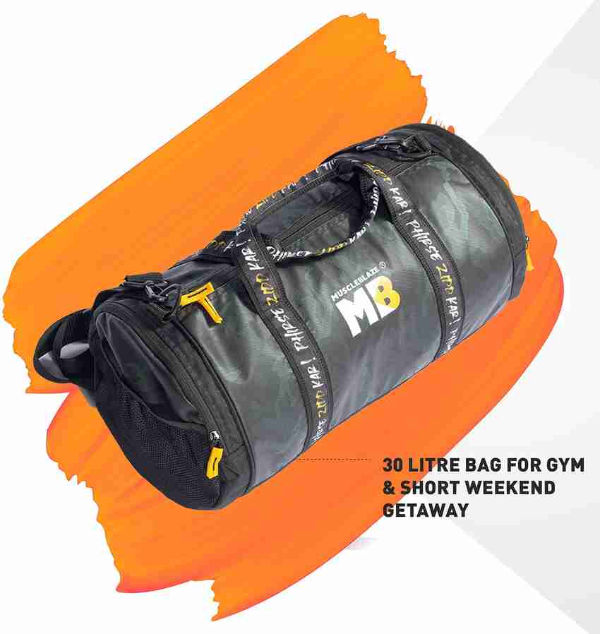 MUSCLEBLAZE Expandable Gym Bag Phirse Zidd Kar Duffel