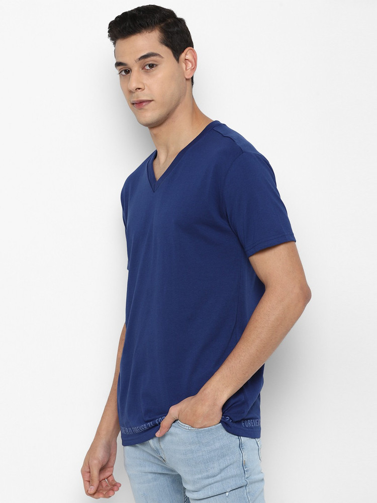 FOREVER 21 Graphic Print Men V Neck Blue T Shirt