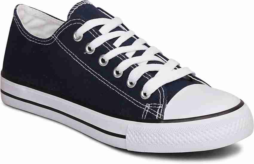 Canvas athletic shoes 2025