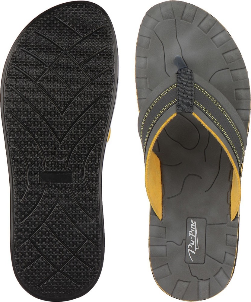 Suede flip best sale flops mens