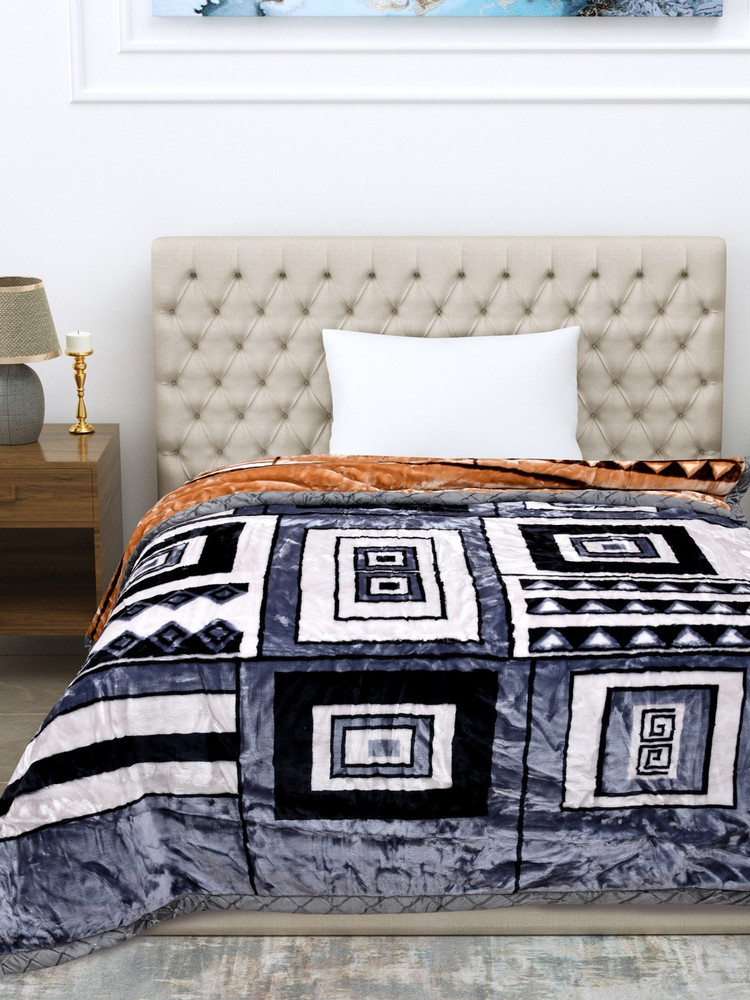 Bombay dyeing blankets best sale online