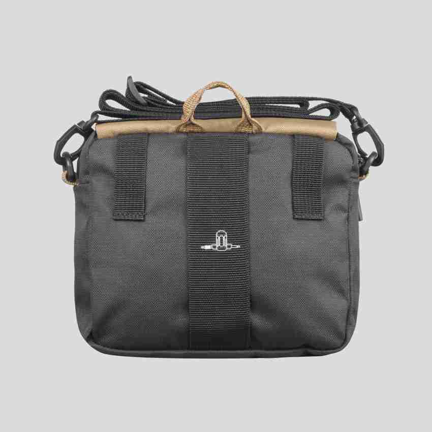 Quechua messenger bag sale