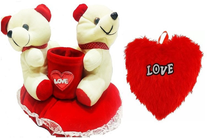 Couple teddy outlet bears with hearts