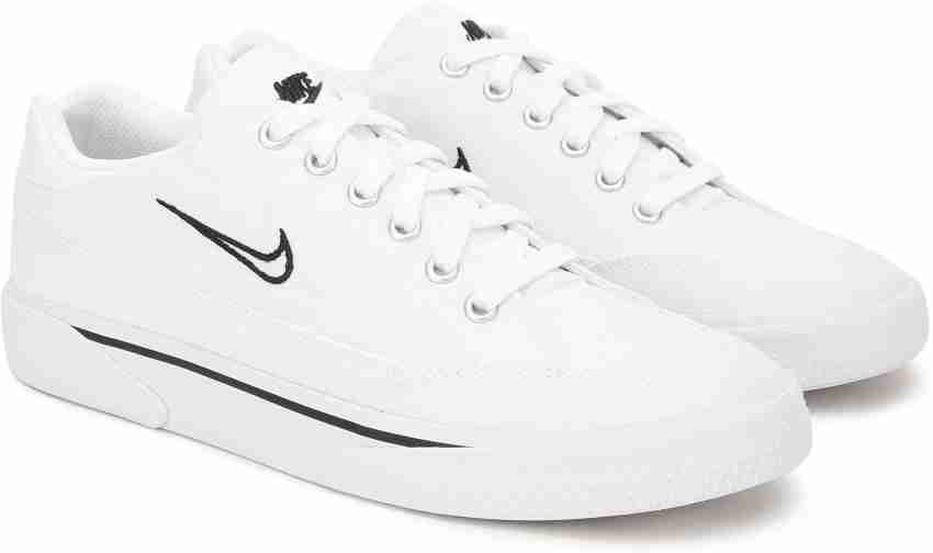 Nike canvas store shoes womens white