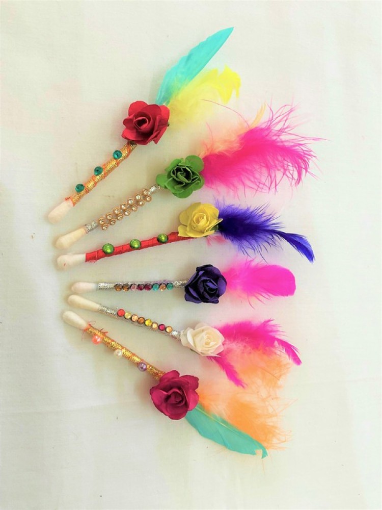 Buy Artificial Feathers for craft Online In India at JustKraft.com