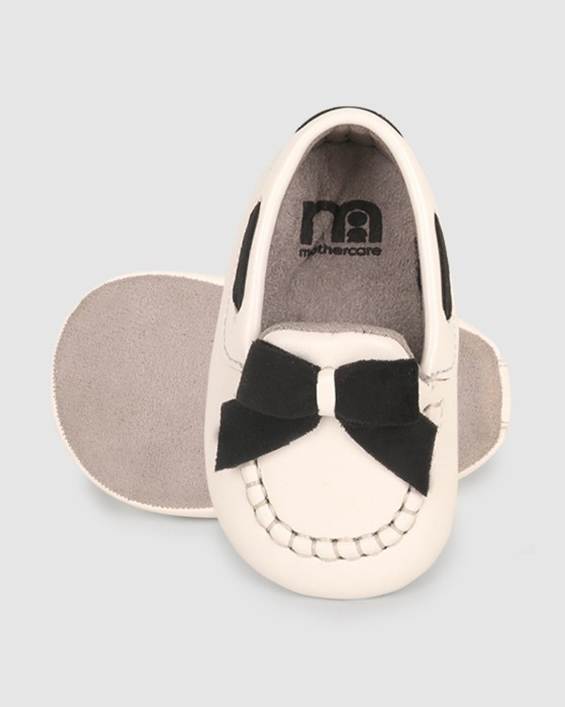 Mothercare Boys Slip on Casual Boots Price in India Buy Mothercare Boys Slip on Casual Boots online at Flipkart