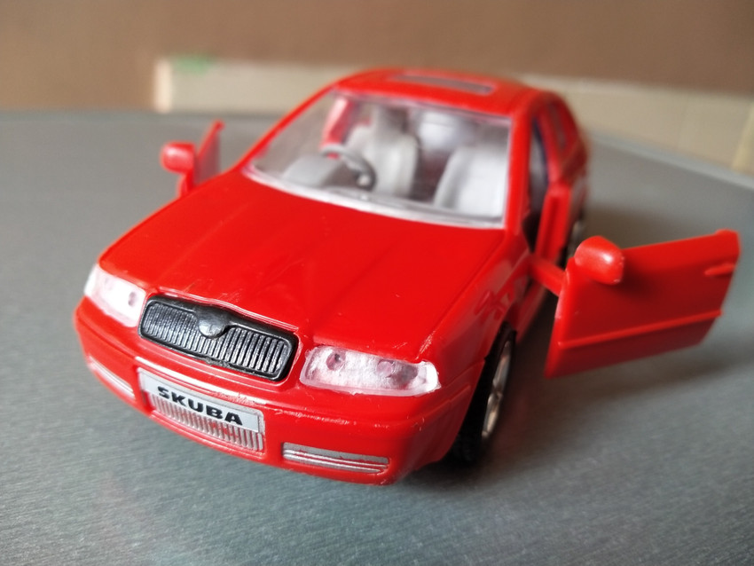The Bonez CAPI CORE VAN 苦かっ Toy Car