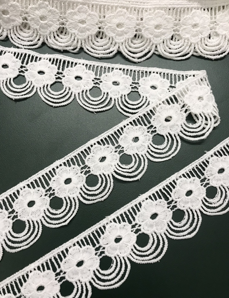 White cotton best sale laces