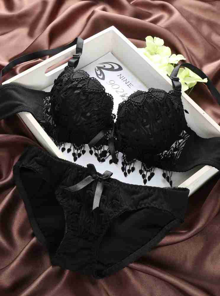 https://rukminim2.flixcart.com/image/850/1000/kzhbfrk0/lingerie-set/f/r/4/36-bra-panty-set-self-design-black-lingerie-set-nakshu-original-imagbhh6yzehh5rq.jpeg?q=20&crop=false