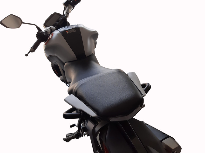 Yamaha mt 2025 15 seat cover