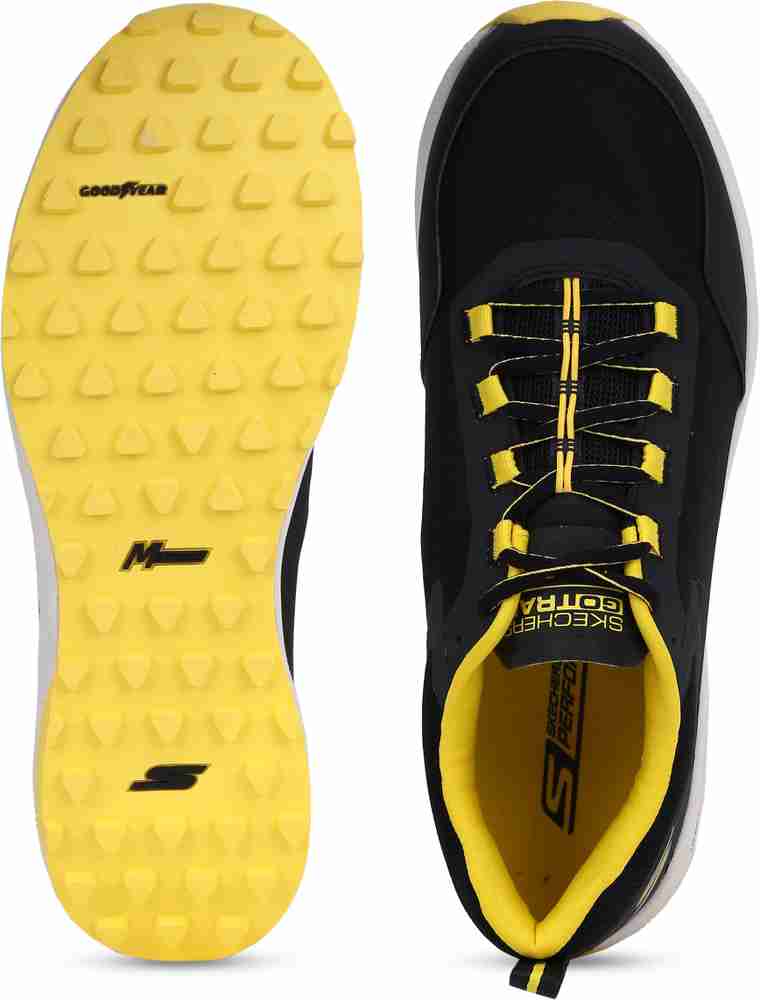 4/11 skechers hotsell