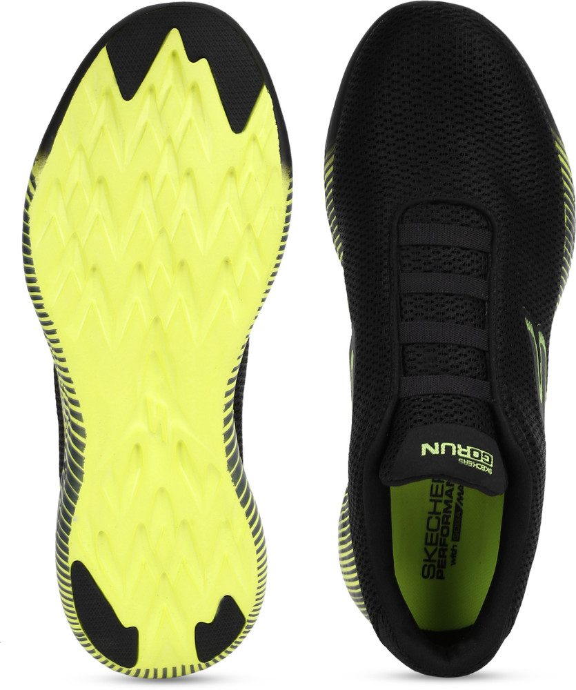 Skechers go run 2025 600 mens yellow