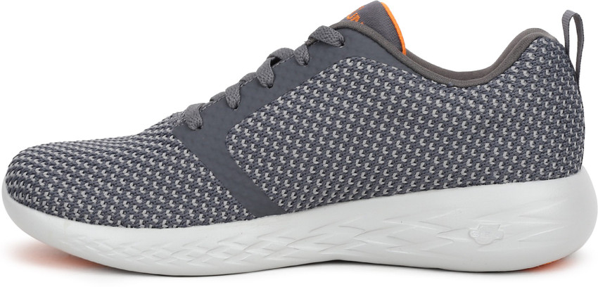 Skechers go run 600 flux outlet