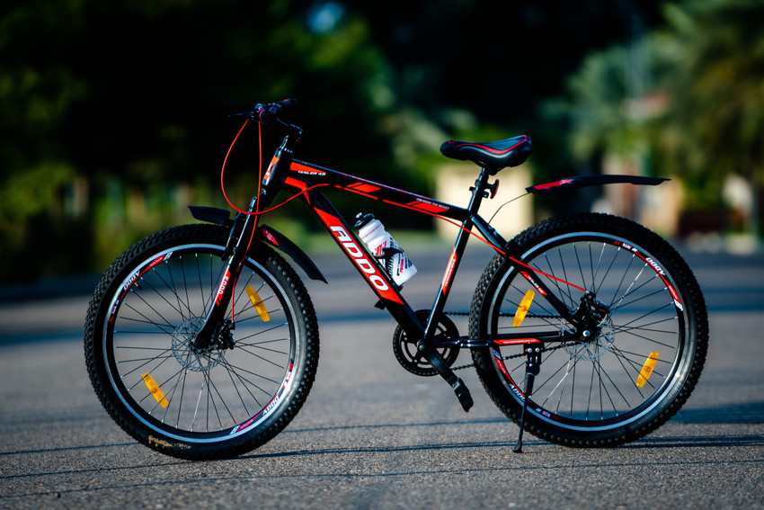 gear cycle black